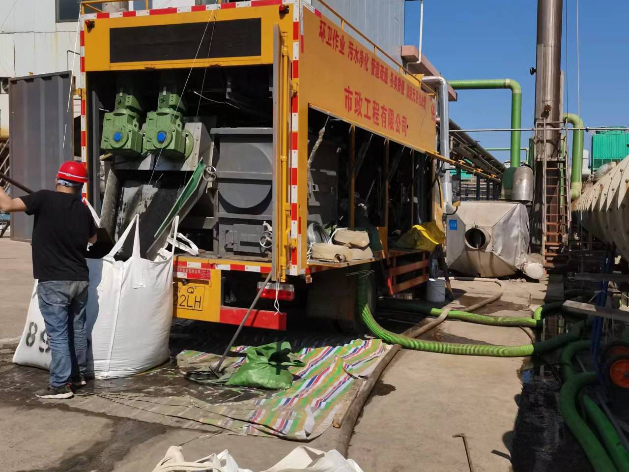 朔城淤泥压干处理